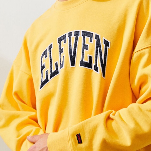 stranger things x levi’s yellow eleven sweater - Picture 2 of 5
